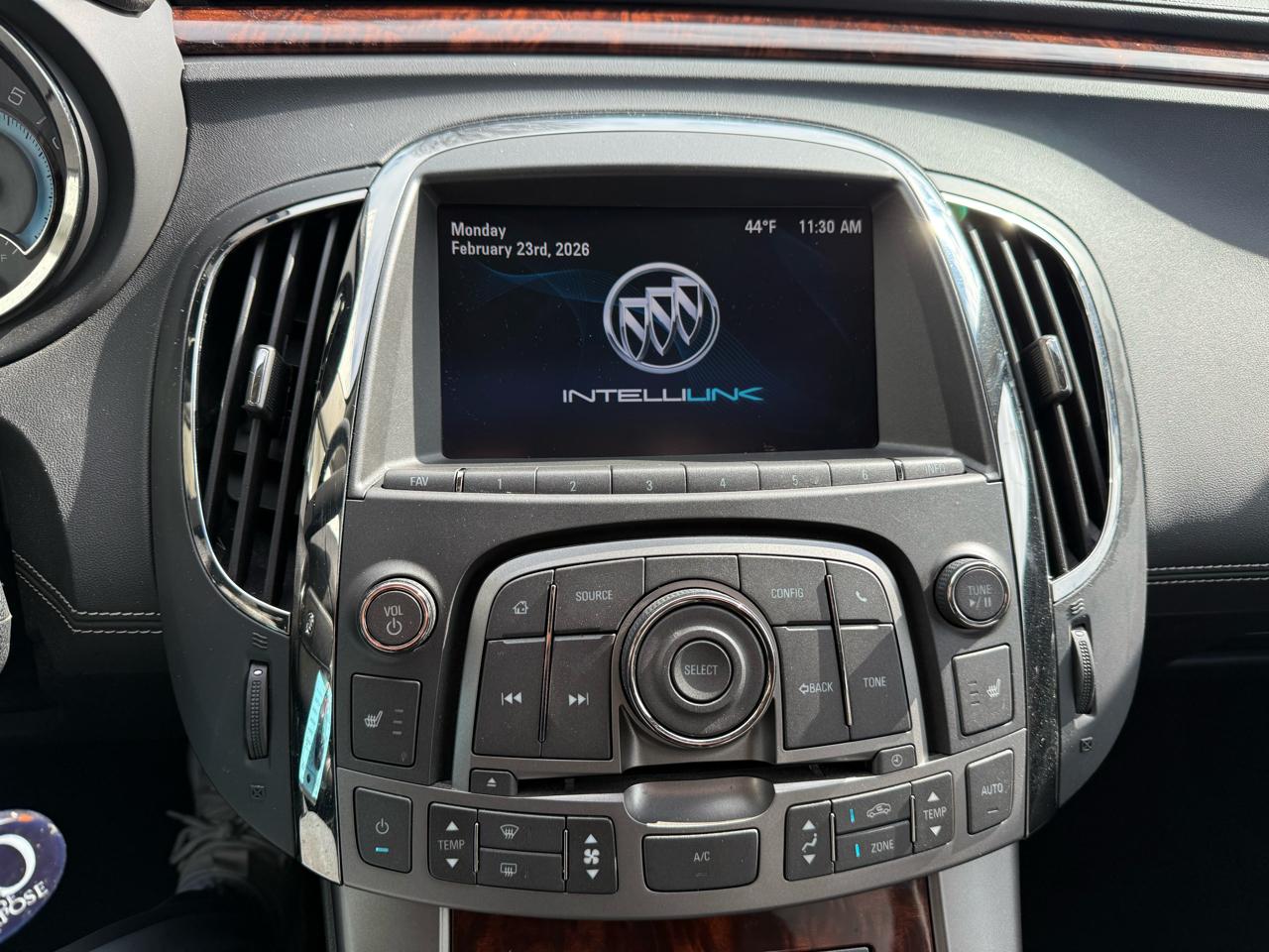 Buick LaCrosse 4dr Sdn Leather FWD 2013