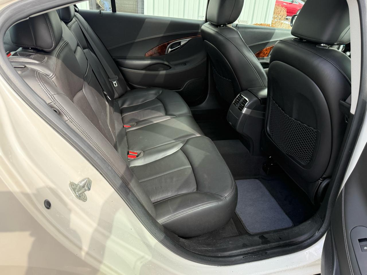 Buick LaCrosse 4dr Sdn Leather FWD 2013