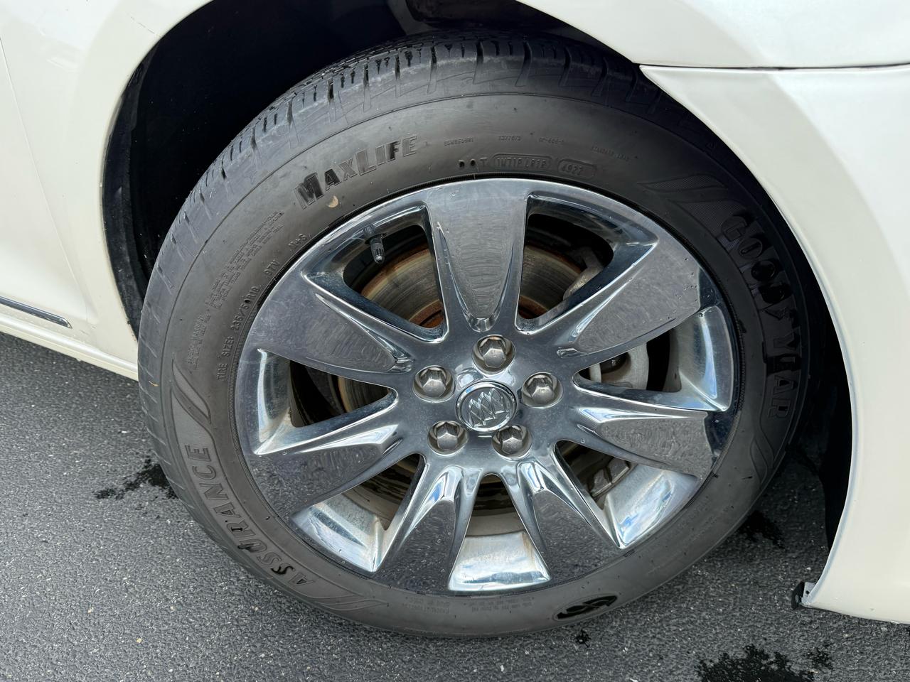 Buick LaCrosse 4dr Sdn Leather FWD 2013