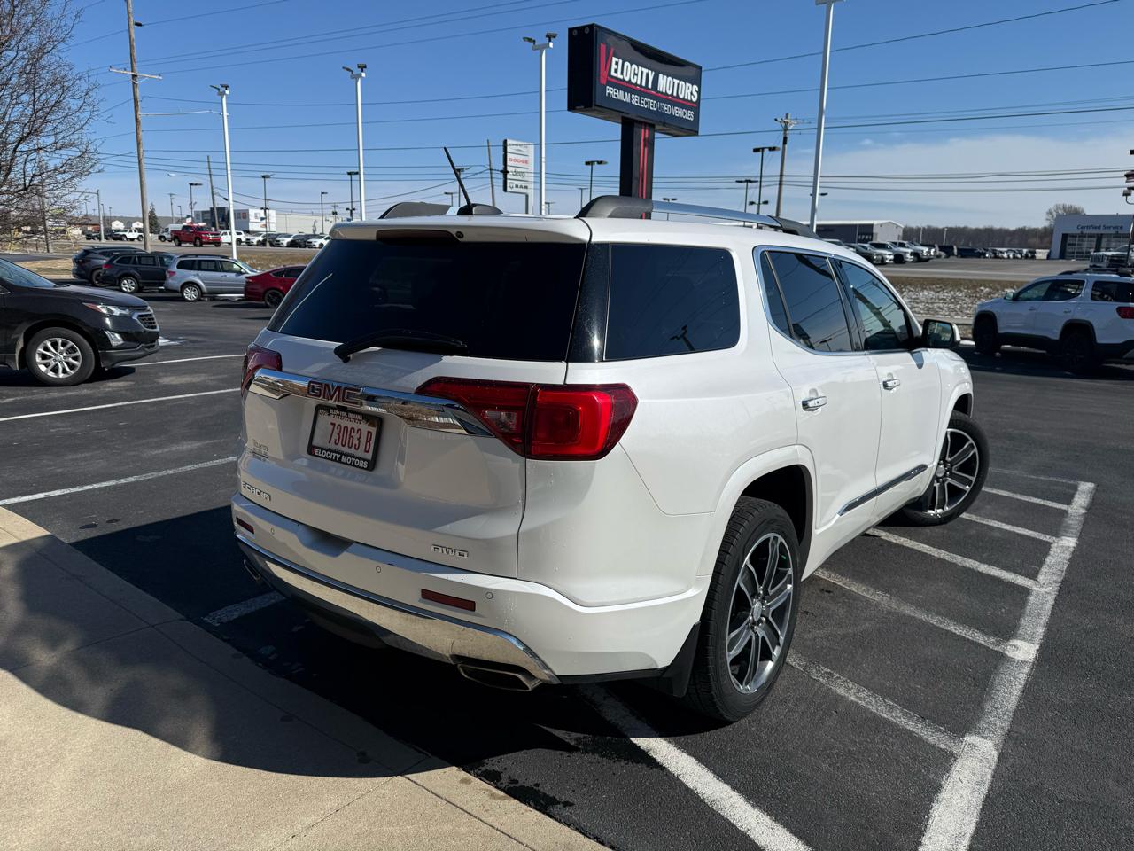 GMC Acadia AWD 4dr Denali 2017