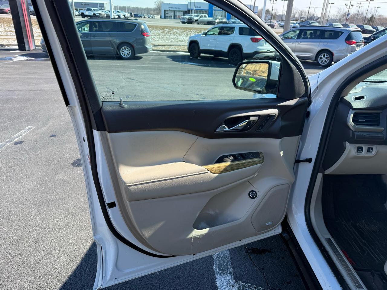 GMC Acadia AWD 4dr Denali 2017