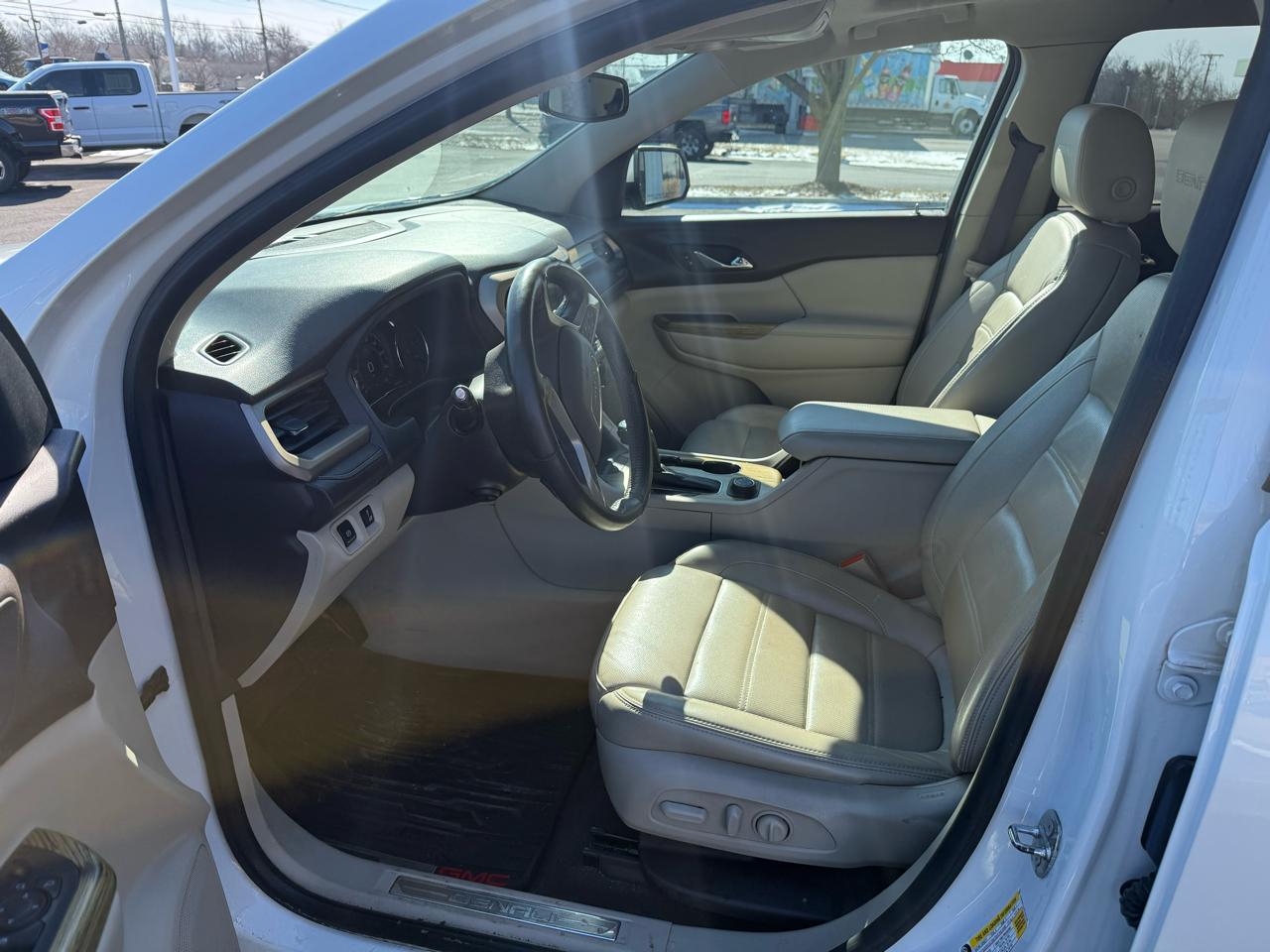 GMC Acadia AWD 4dr Denali 2017