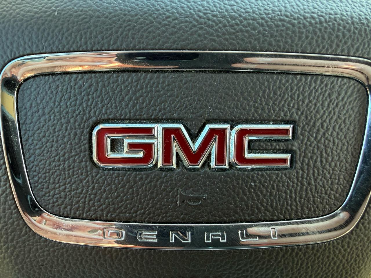 GMC Acadia AWD 4dr Denali 2017