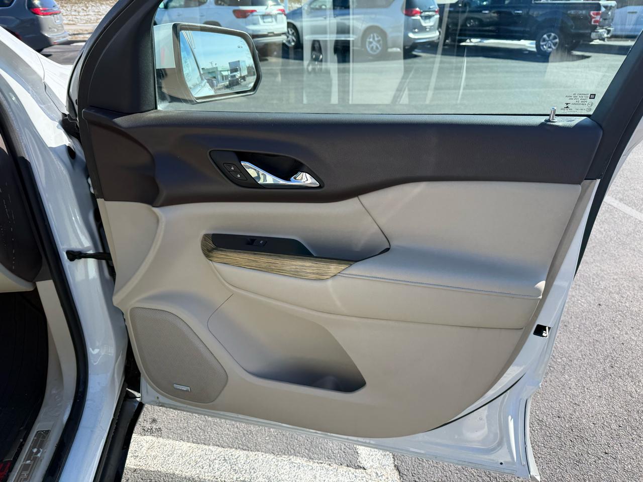 GMC Acadia AWD 4dr Denali 2017