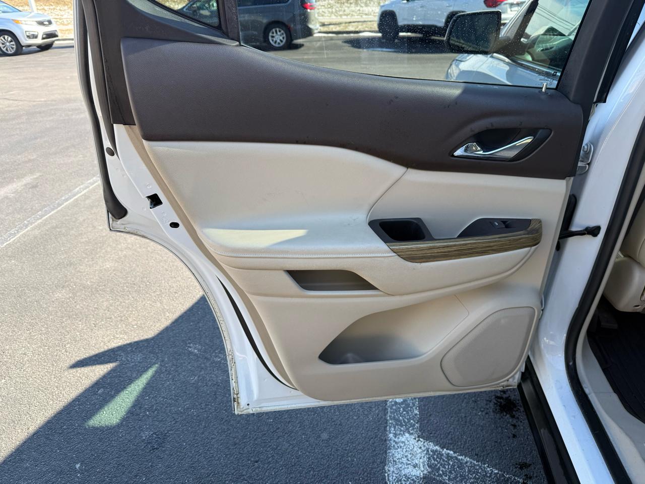 GMC Acadia AWD 4dr Denali 2017