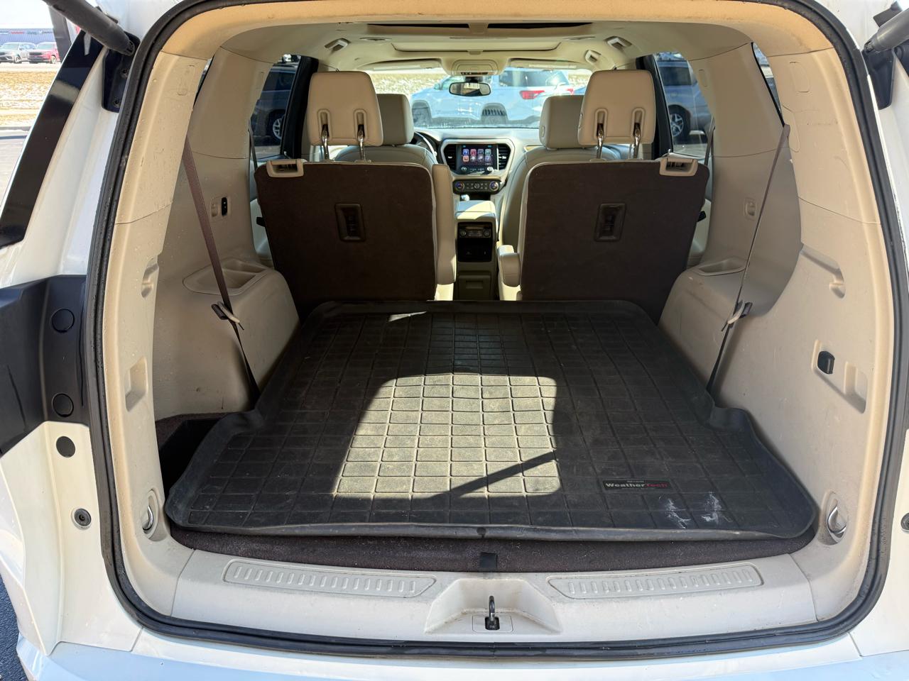 GMC Acadia AWD 4dr Denali 2017