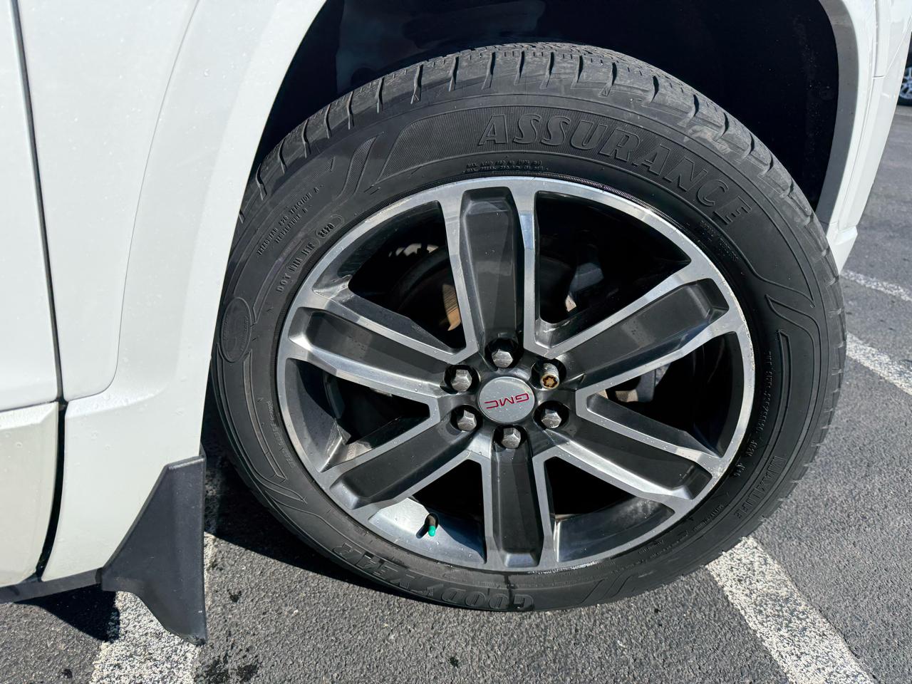 GMC Acadia AWD 4dr Denali 2017