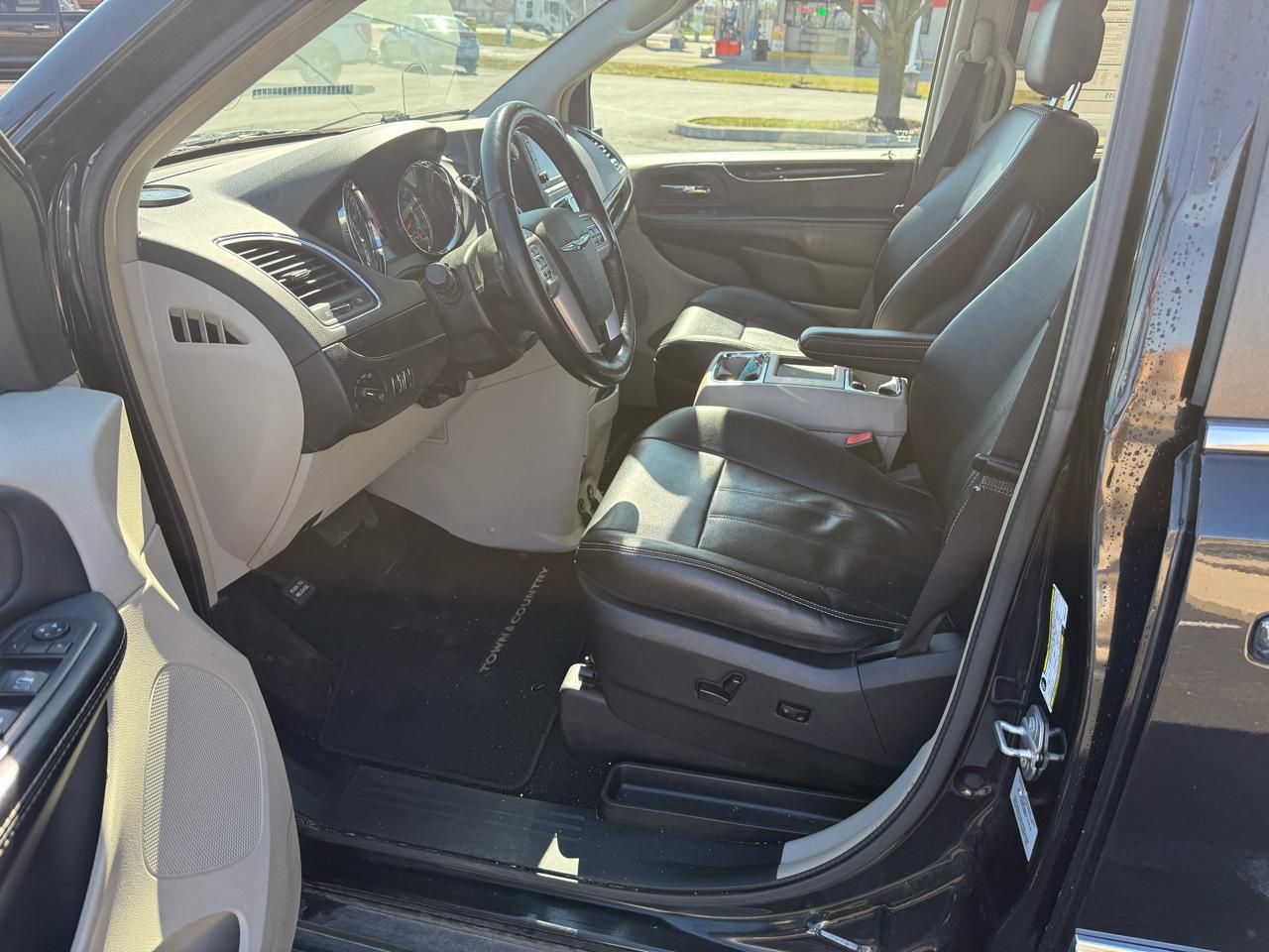 Chrysler Town & Country 4dr Wgn Touring-L 2015