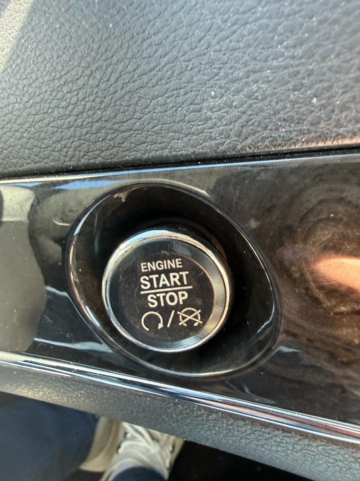 Chrysler Town & Country 4dr Wgn Touring-L 2015