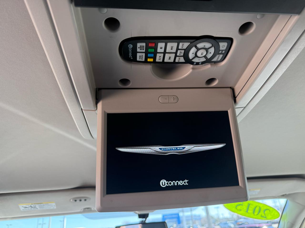 Chrysler Town & Country 4dr Wgn Touring-L 2015