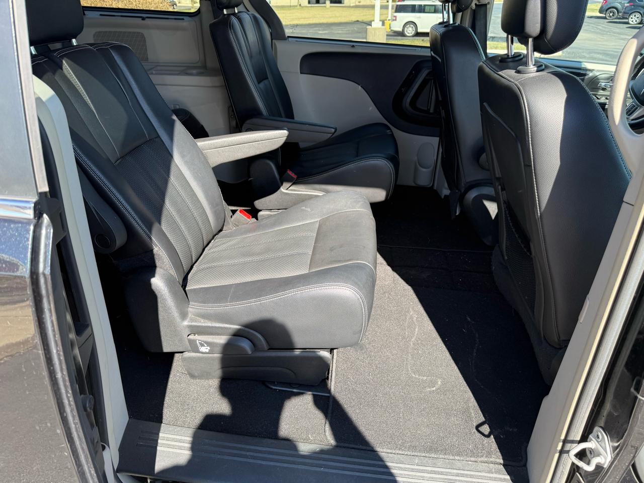 Chrysler Town & Country 4dr Wgn Touring-L 2015