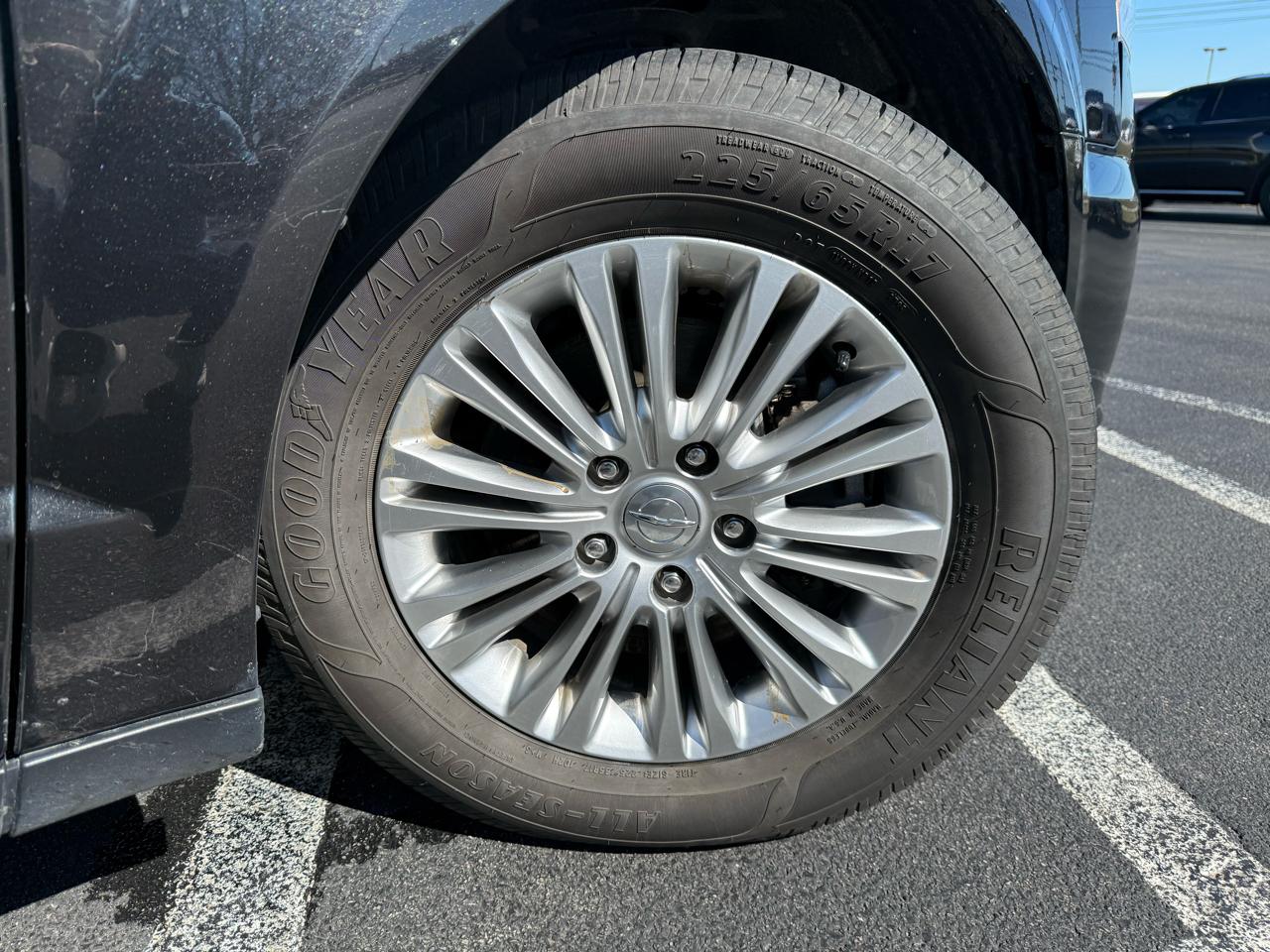 Chrysler Town & Country 4dr Wgn Touring-L 2015