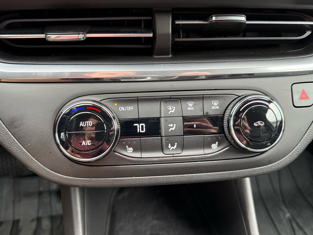 Buick Envista FWD 4dr Preferred 2024