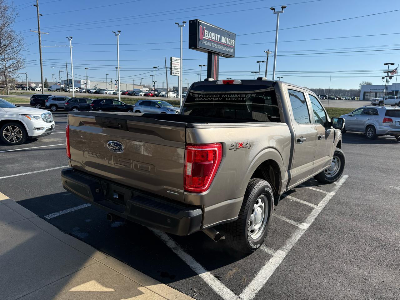 Ford F-150 XL SuperCrew Short Bed 4WD 2021