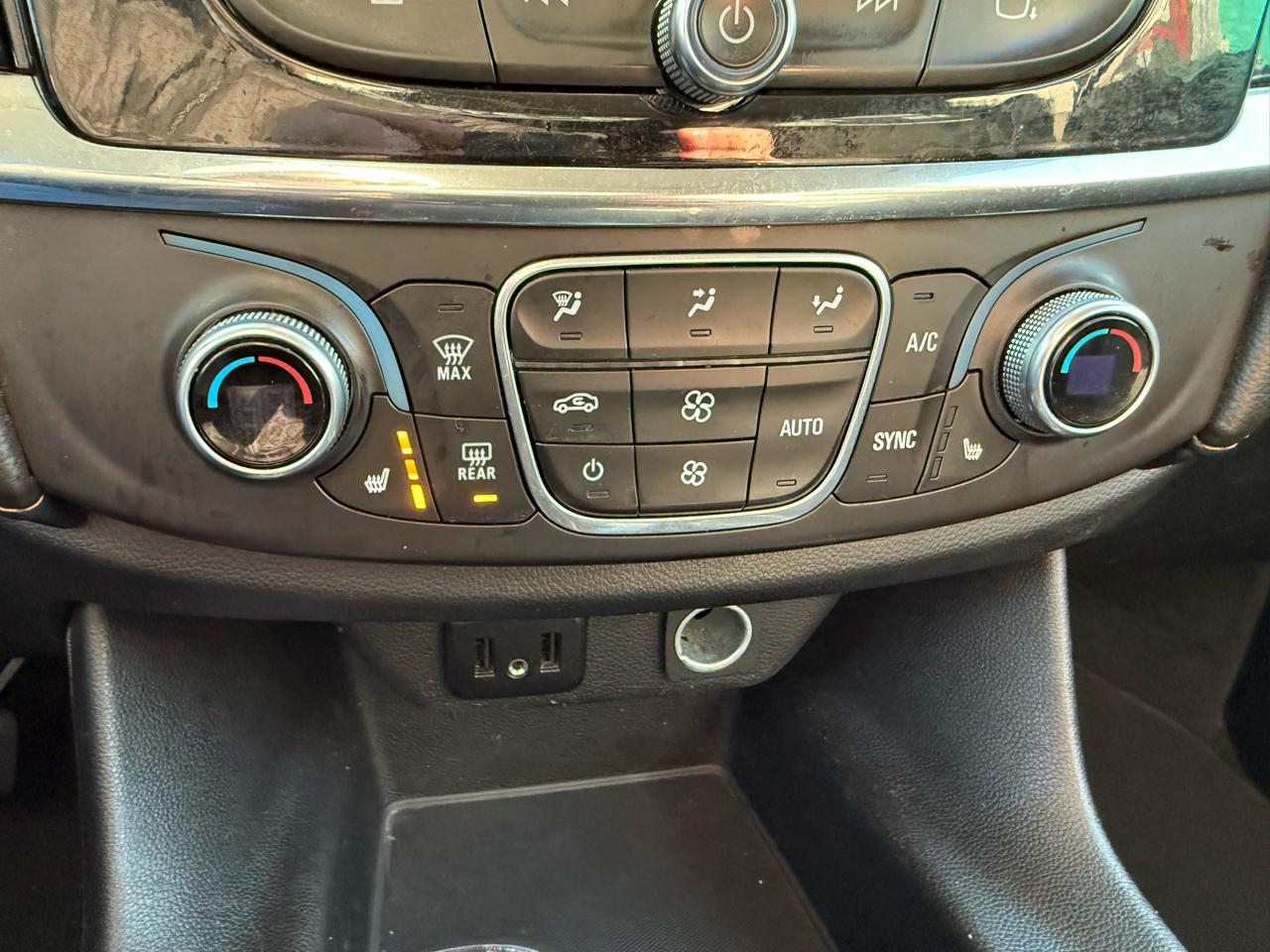 Chevrolet Traverse FWD 4dr LT Leather w/3LT 2018