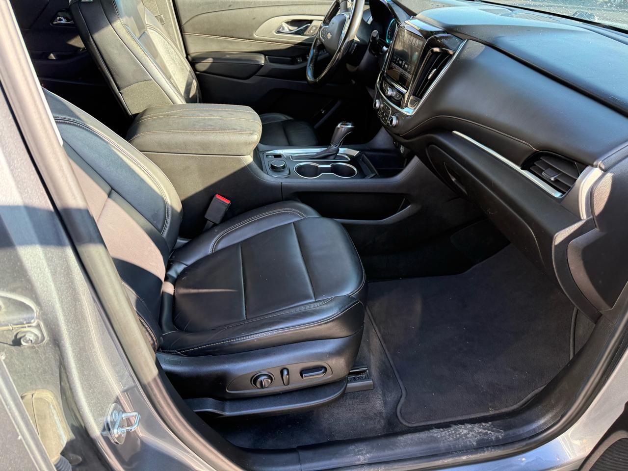 Chevrolet Traverse FWD 4dr LT Leather w/3LT 2018