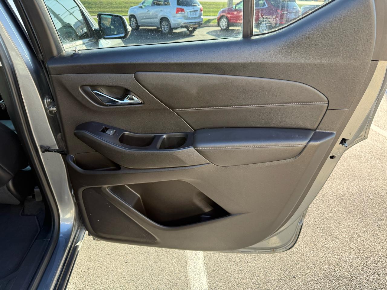 Chevrolet Traverse FWD 4dr LT Leather w/3LT 2018