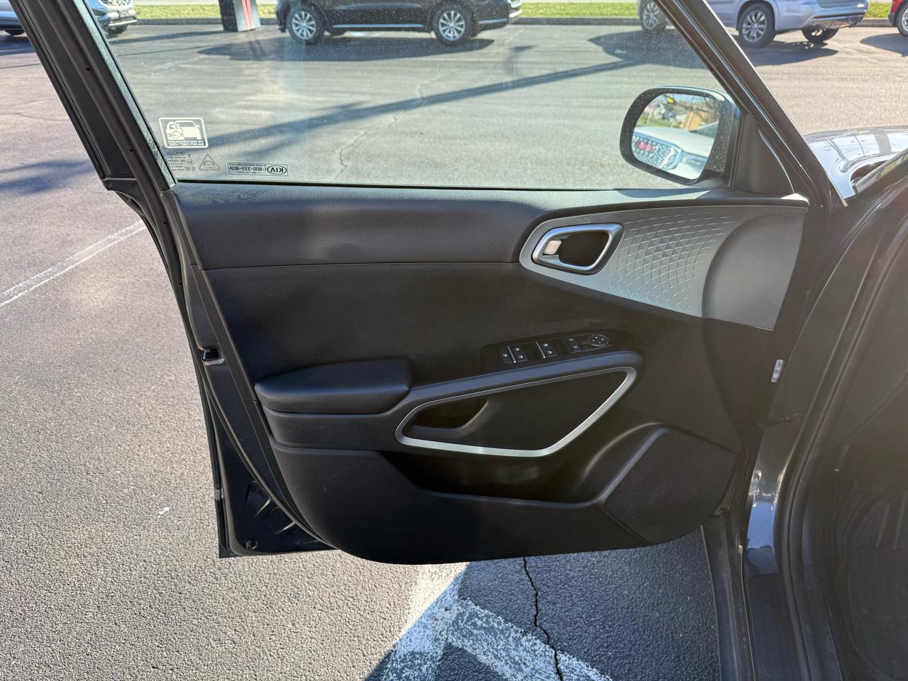 Kia Soul LX IVT 2021