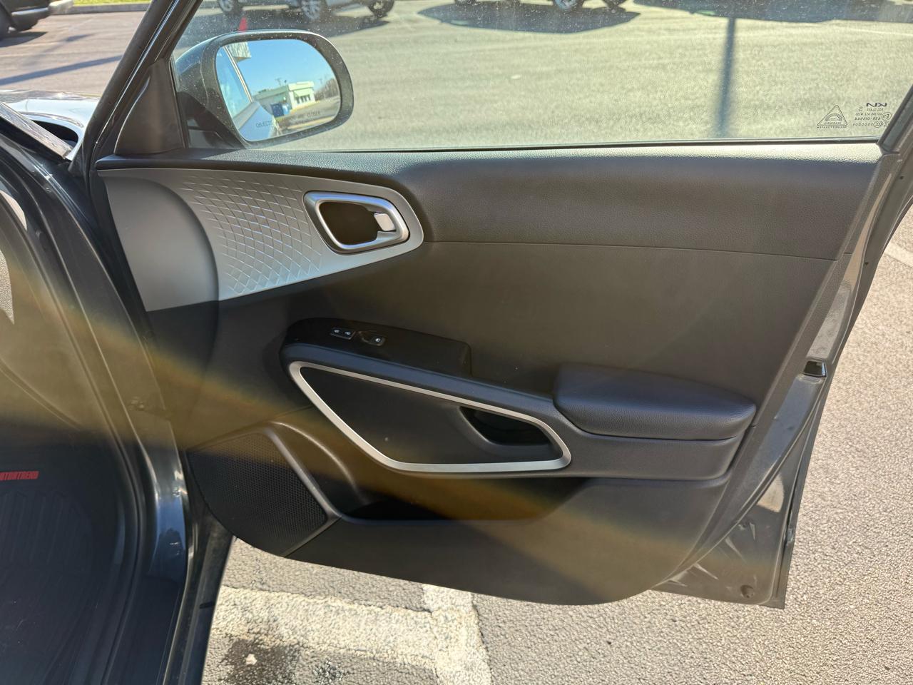 Kia Soul LX IVT 2021