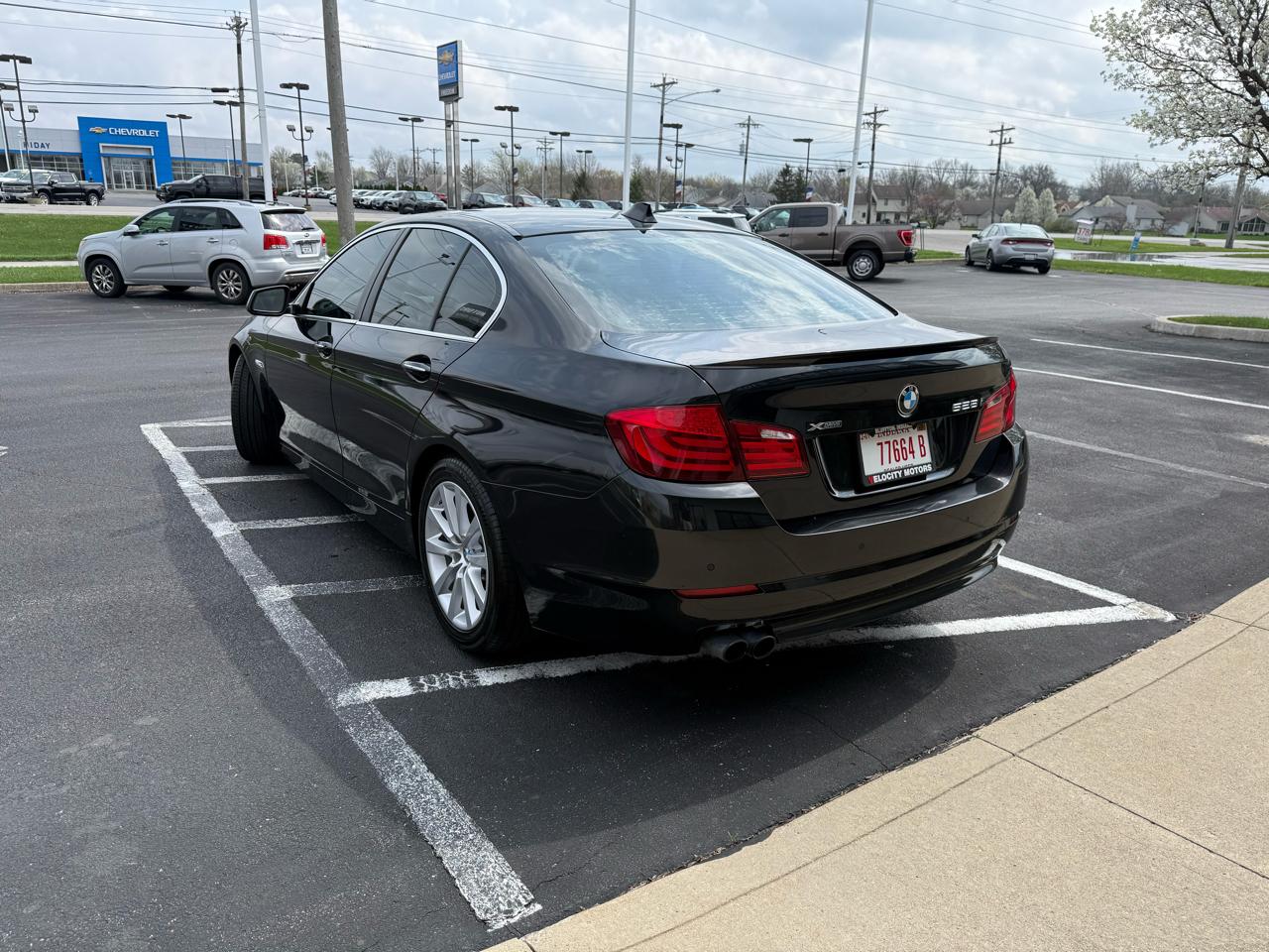 BMW 5 Series 4dr Sdn 528i xDrive AWD 2013