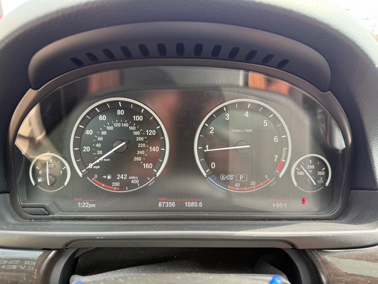 BMW 5 Series 4dr Sdn 528i xDrive AWD 2013