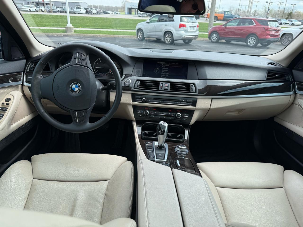 BMW 5 Series 4dr Sdn 528i xDrive AWD 2013