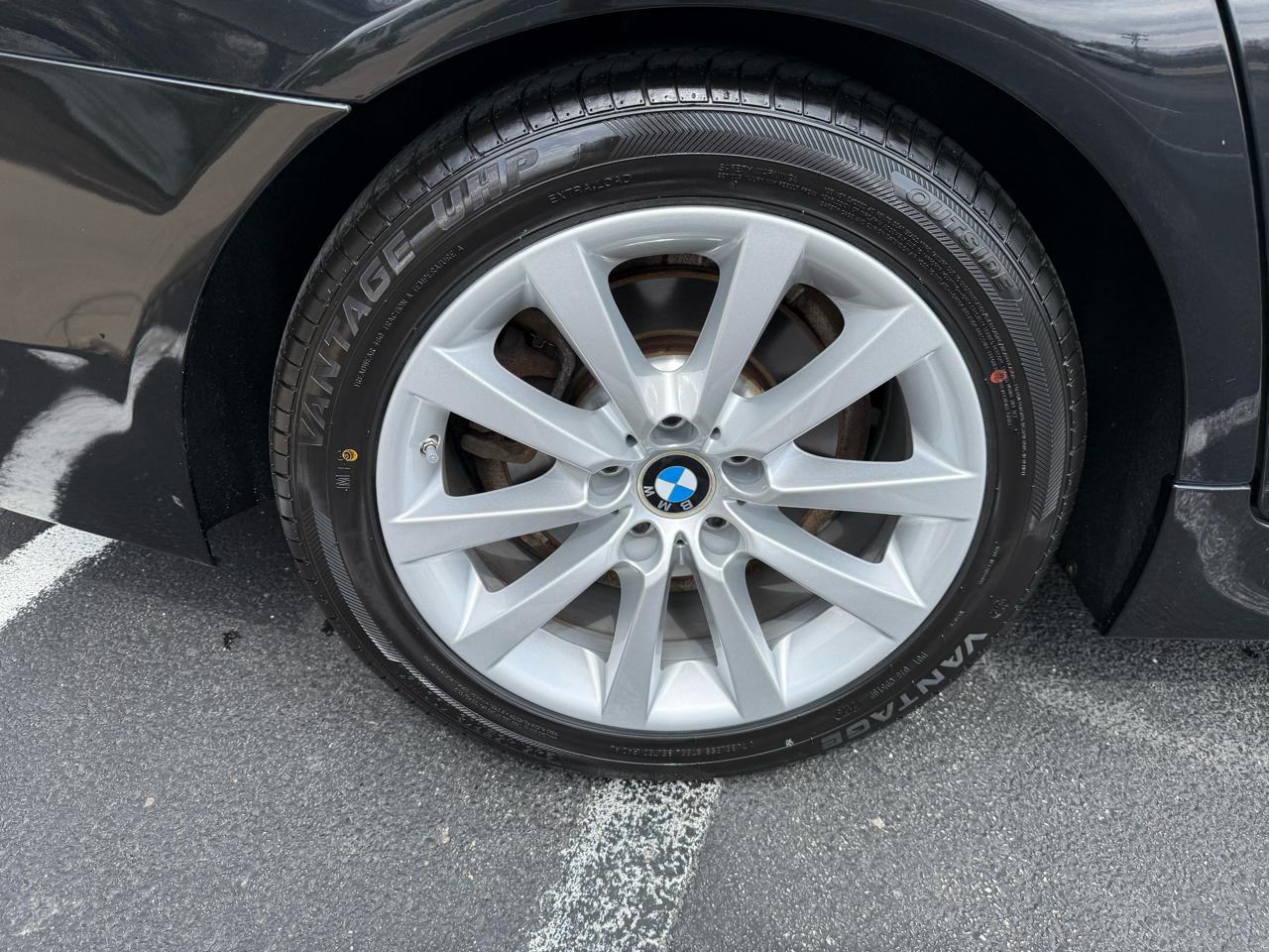 BMW 5 Series 4dr Sdn 528i xDrive AWD 2013