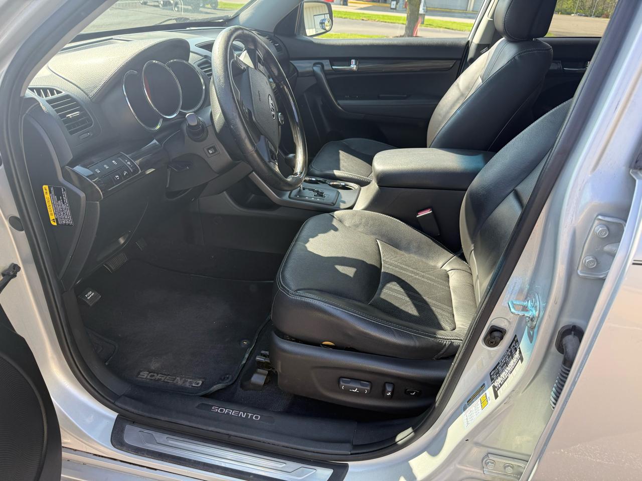 Kia Sorento 2WD 4dr V6 SX 2013