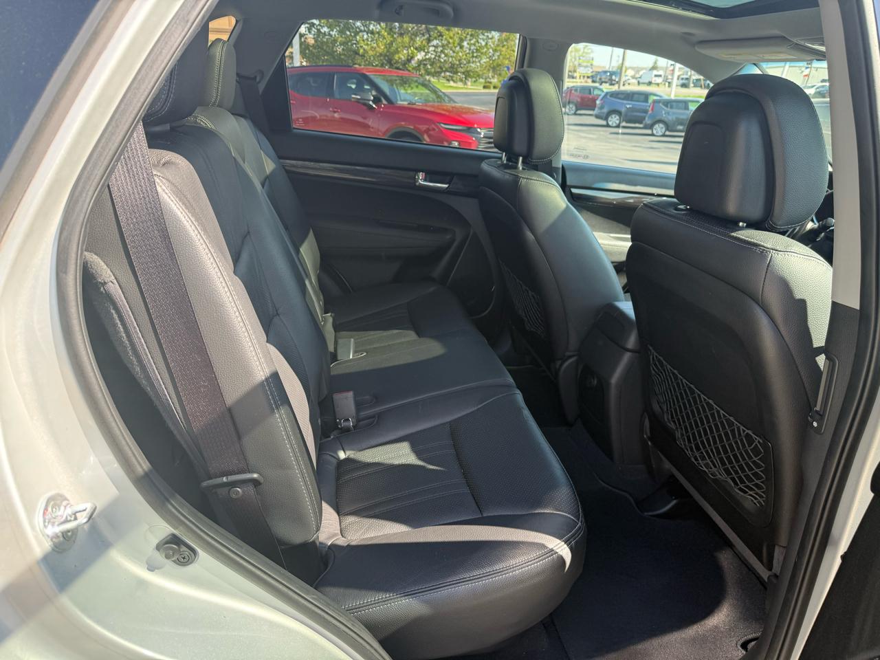 Kia Sorento 2WD 4dr V6 SX 2013