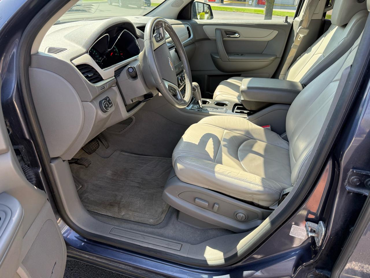 Chevrolet Traverse AWD 4dr LT w/2LT 2013
