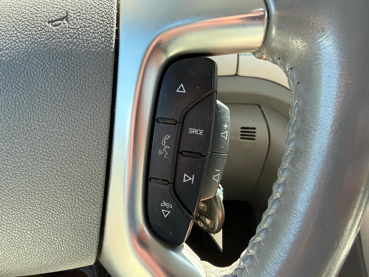 Chevrolet Traverse AWD 4dr LT w/2LT 2013