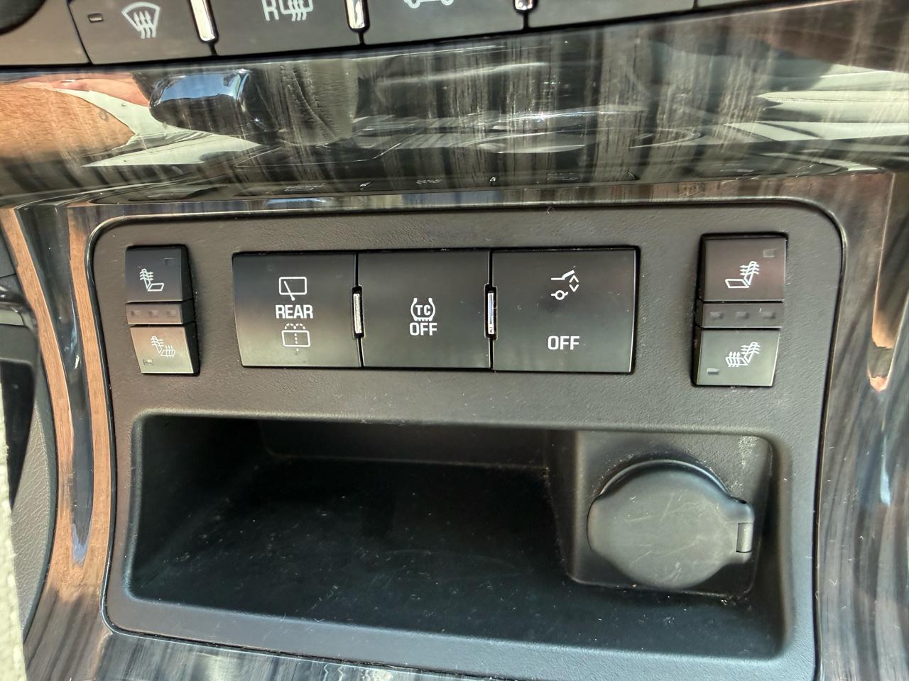 Chevrolet Traverse AWD 4dr LT w/2LT 2013