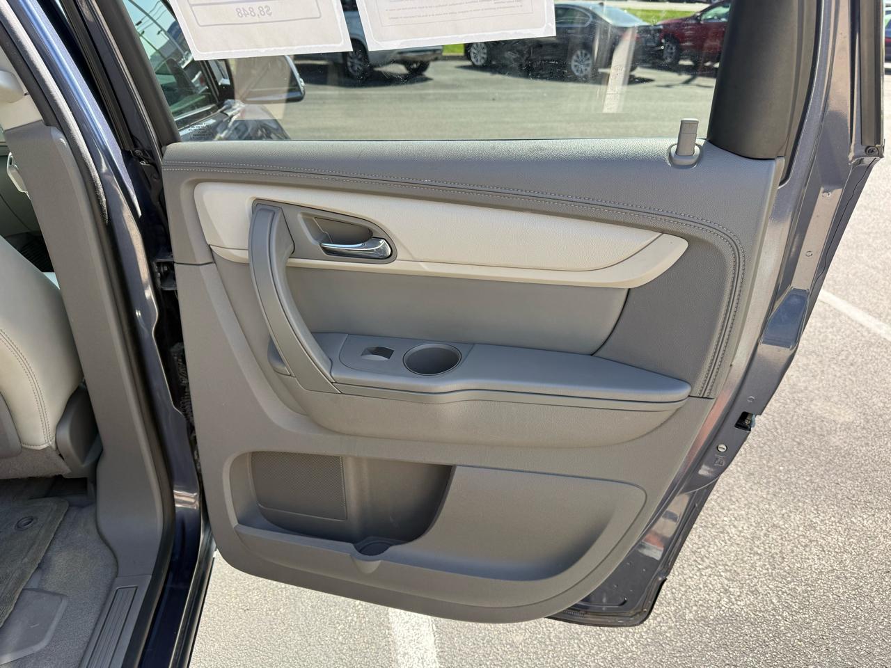 Chevrolet Traverse AWD 4dr LT w/2LT 2013