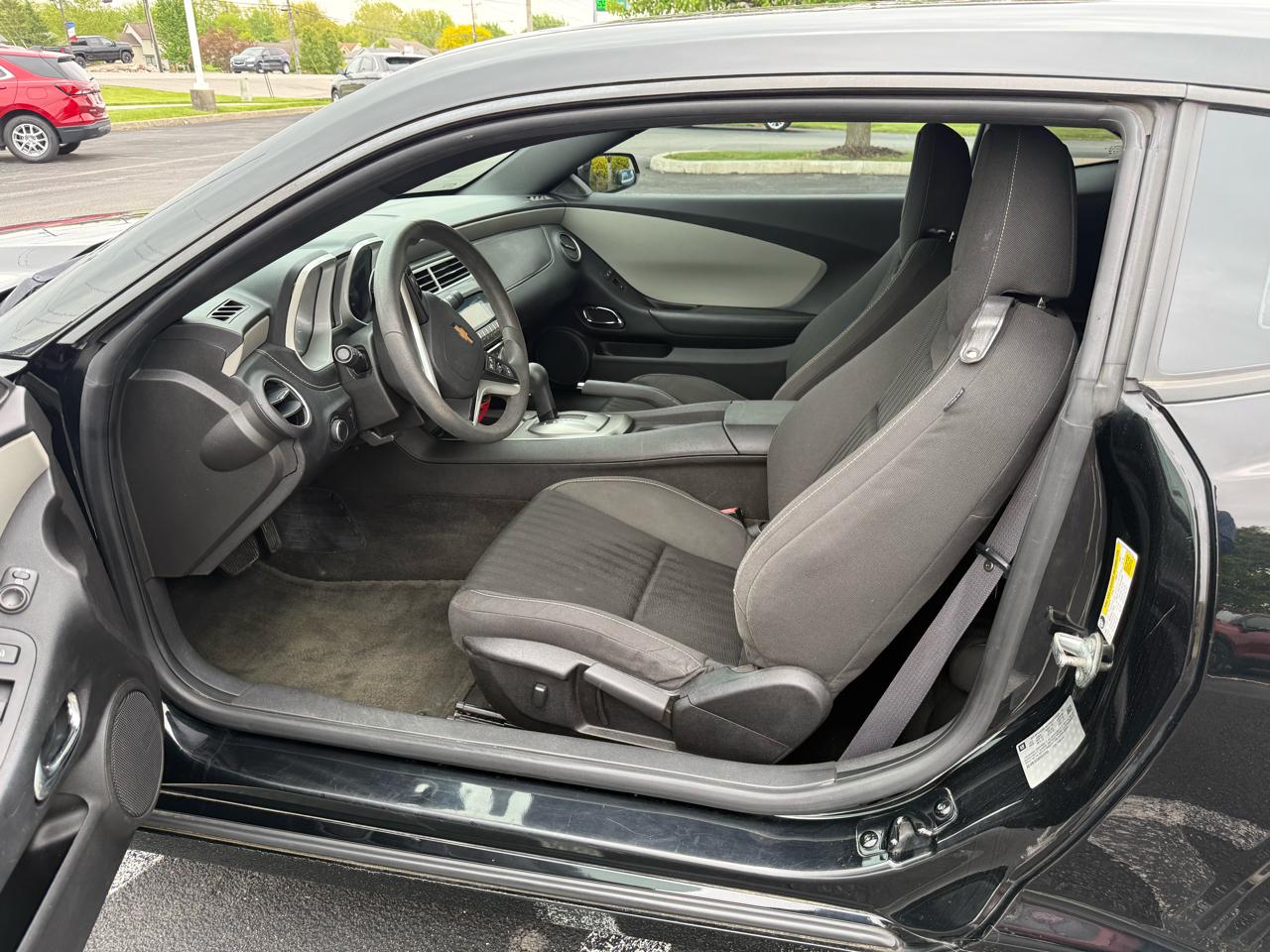 Chevrolet Camaro 2dr Cpe LS w/2LS 2015