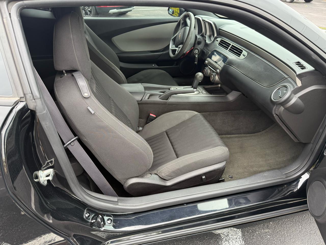 Chevrolet Camaro 2dr Cpe LS w/2LS 2015