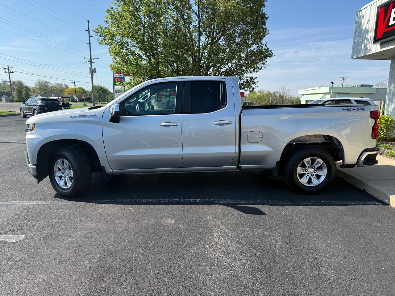 Chevrolet Silverado 1500 4WD Double Cab 147" LT 2020