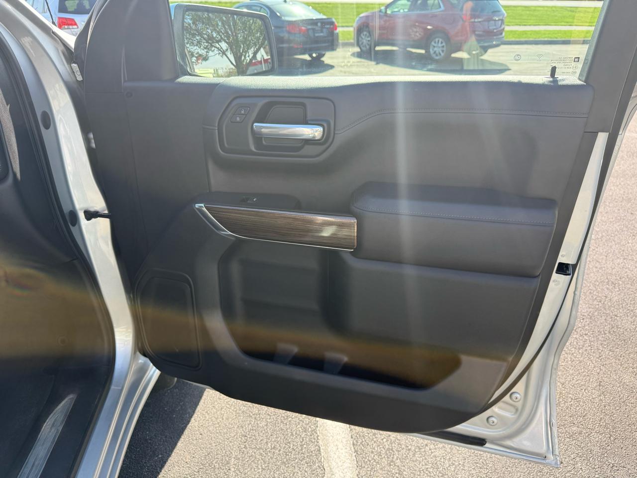 Chevrolet Silverado 1500 4WD Double Cab 147" LT 2020