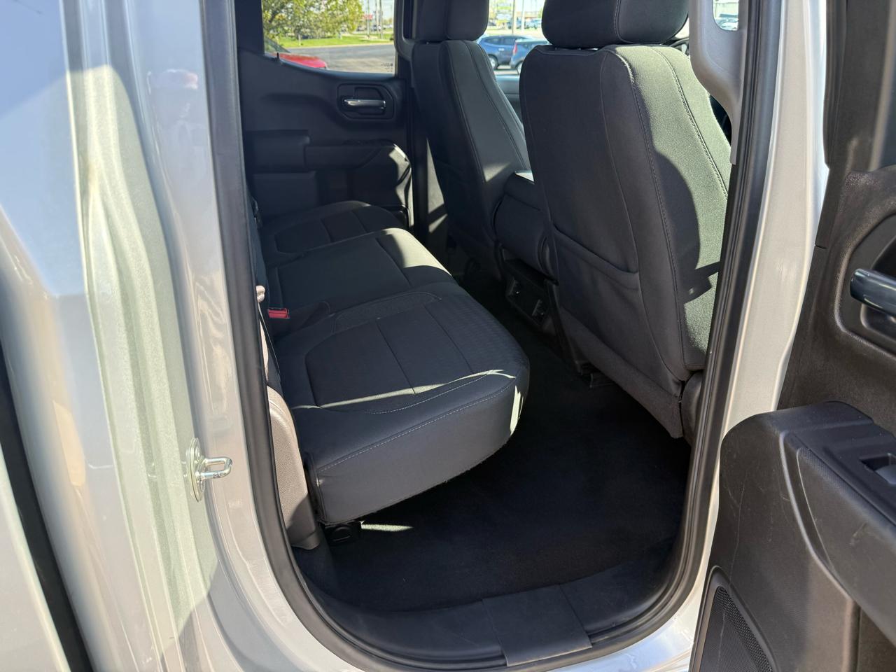 Chevrolet Silverado 1500 4WD Double Cab 147" LT 2020