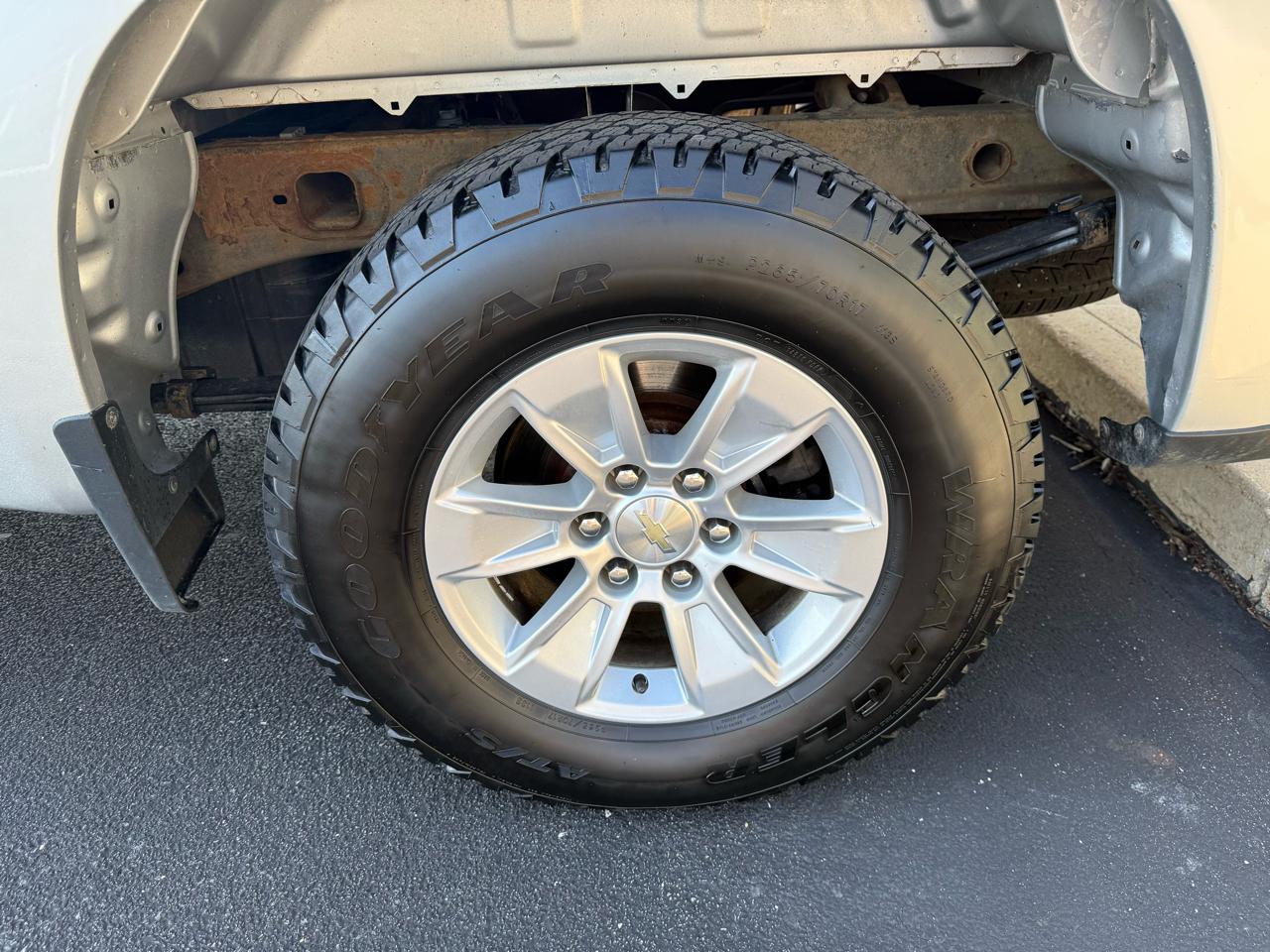 Chevrolet Silverado 1500 4WD Double Cab 147" LT 2020