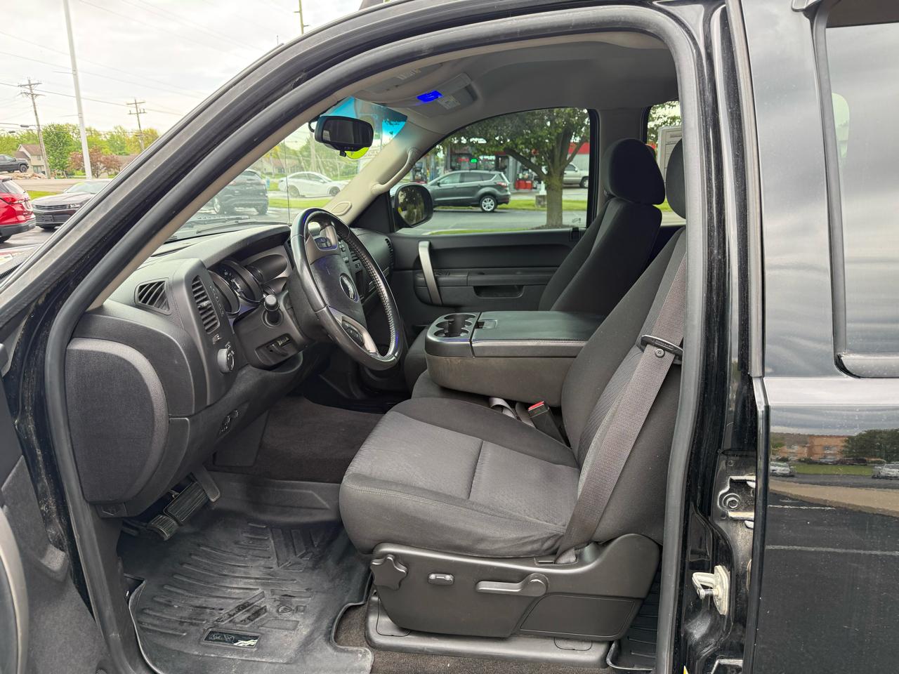 GMC Sierra 1500 4WD Crew Cab 143.5" SLE 2011