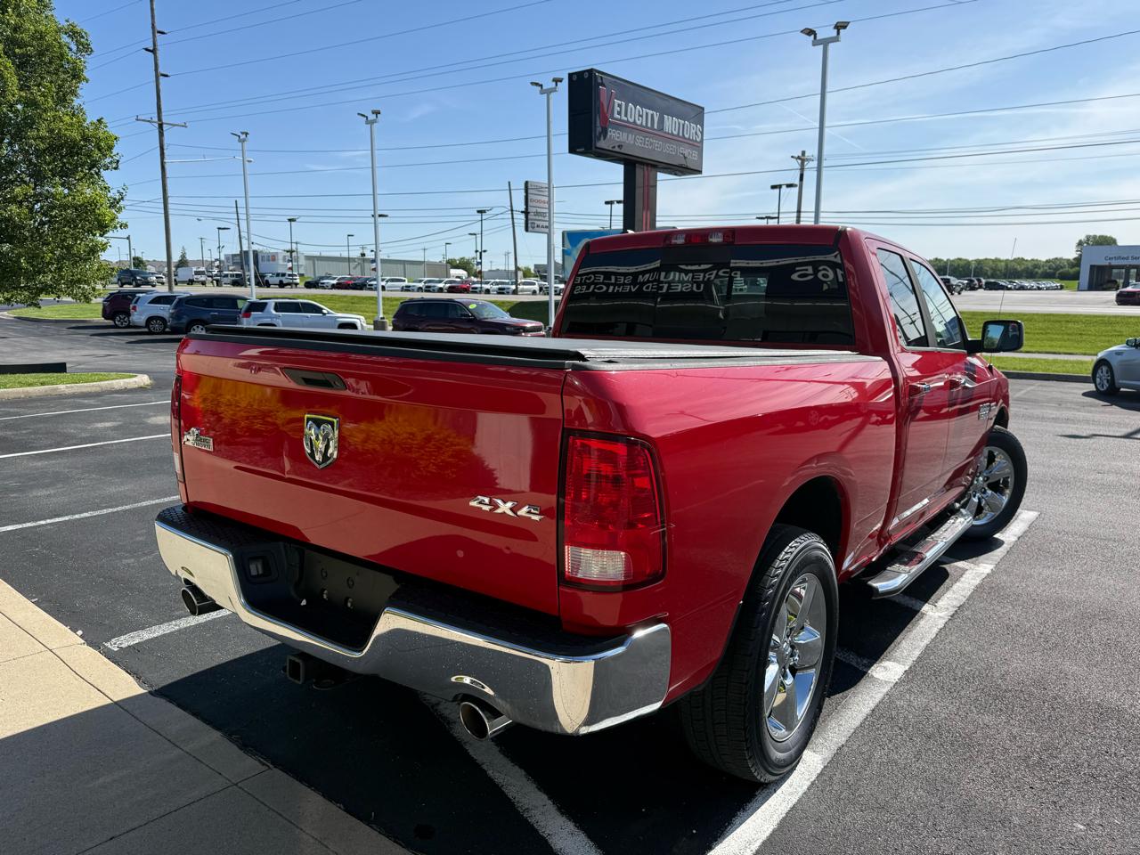 RAM 1500 4WD Quad Cab 140.5" Outdoorsman 2015