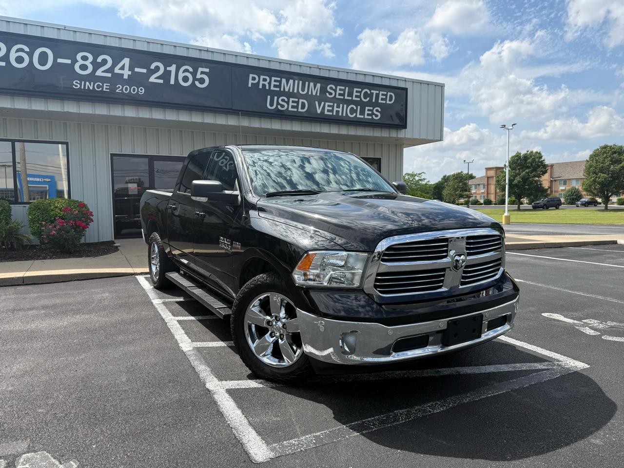 RAM 1500 Classic Big Horn 4x4 Crew Cab 5'7" Box 2019
