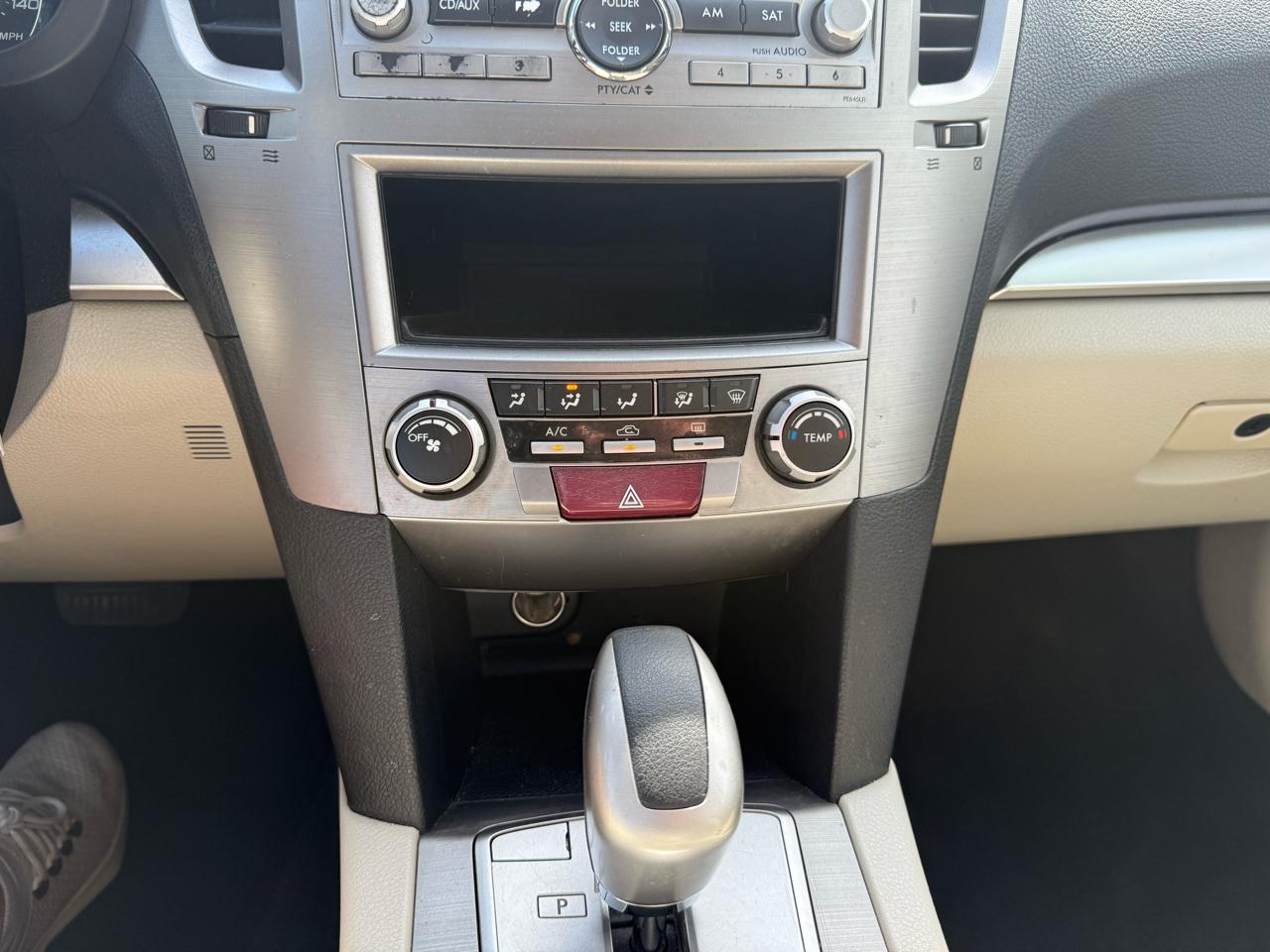 Subaru Outback 4dr Wgn H4 Auto 2.5i 2010