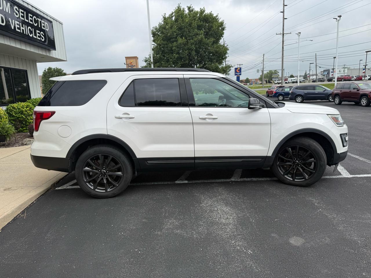 Ford Explorer XLT 4WD 2017