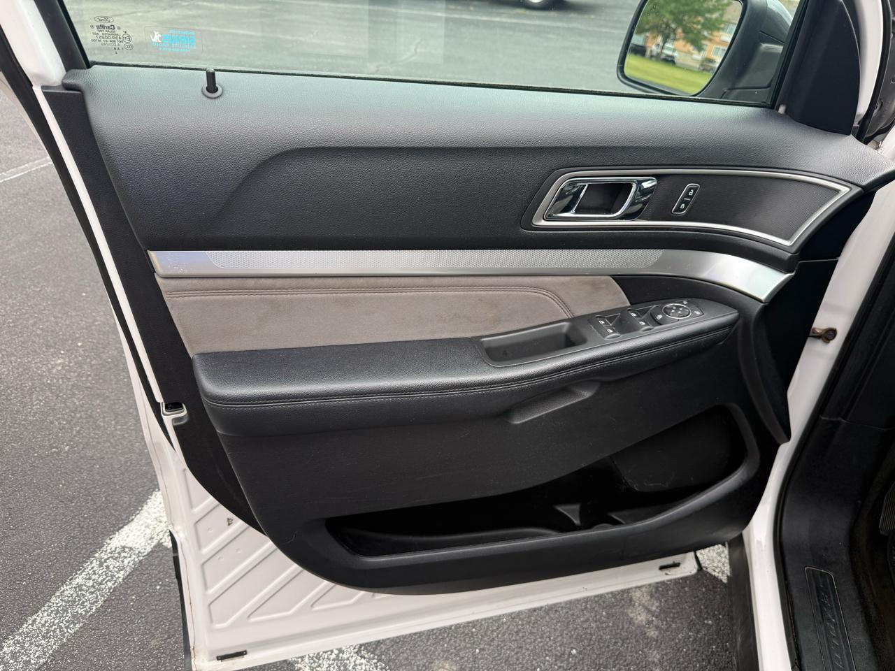 Ford Explorer XLT 4WD 2017