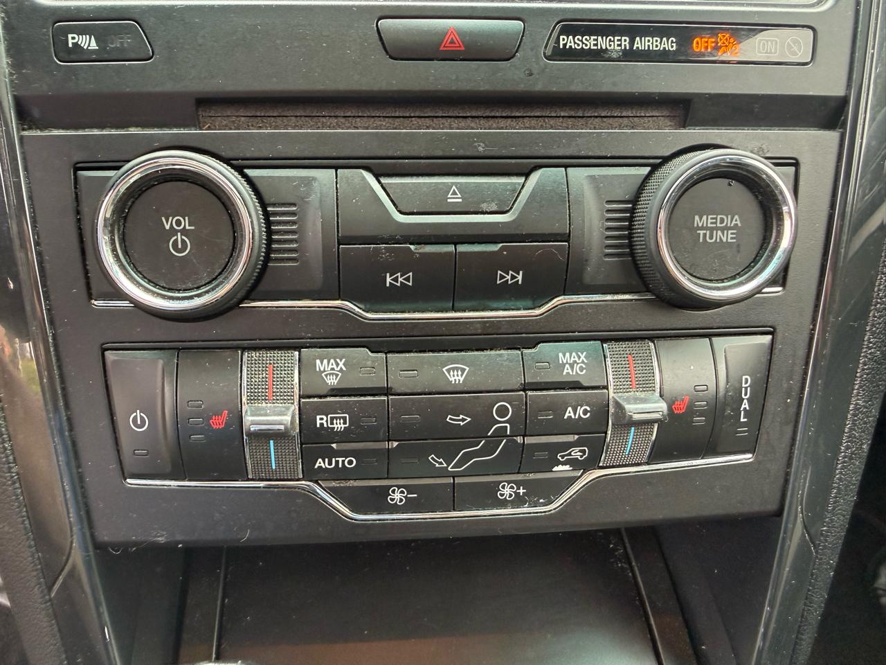Ford Explorer XLT 4WD 2017