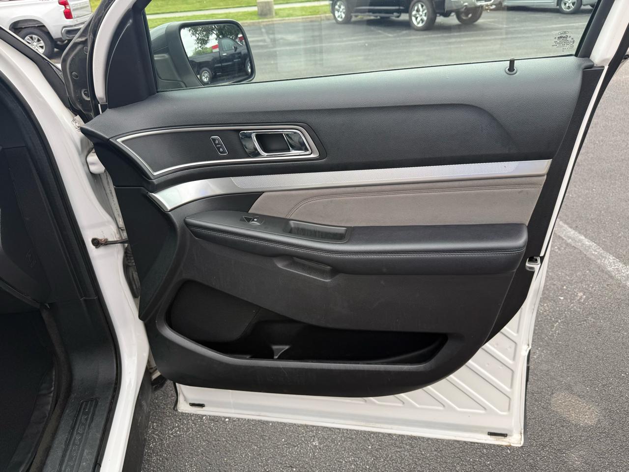 Ford Explorer XLT 4WD 2017