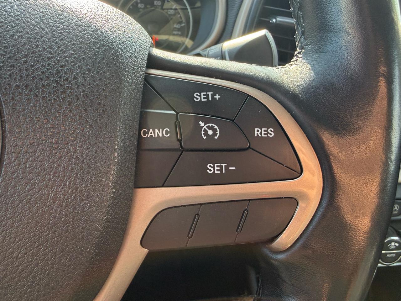 Jeep Cherokee 4WD 4dr Limited 2016