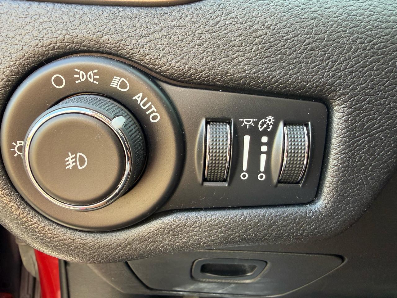 Jeep Cherokee 4WD 4dr Limited 2016