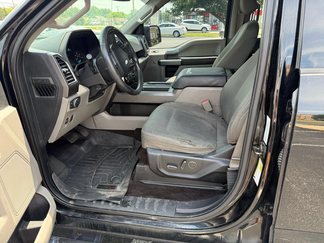 Ford F-150 4WD SuperCrew 145" XLT 2016